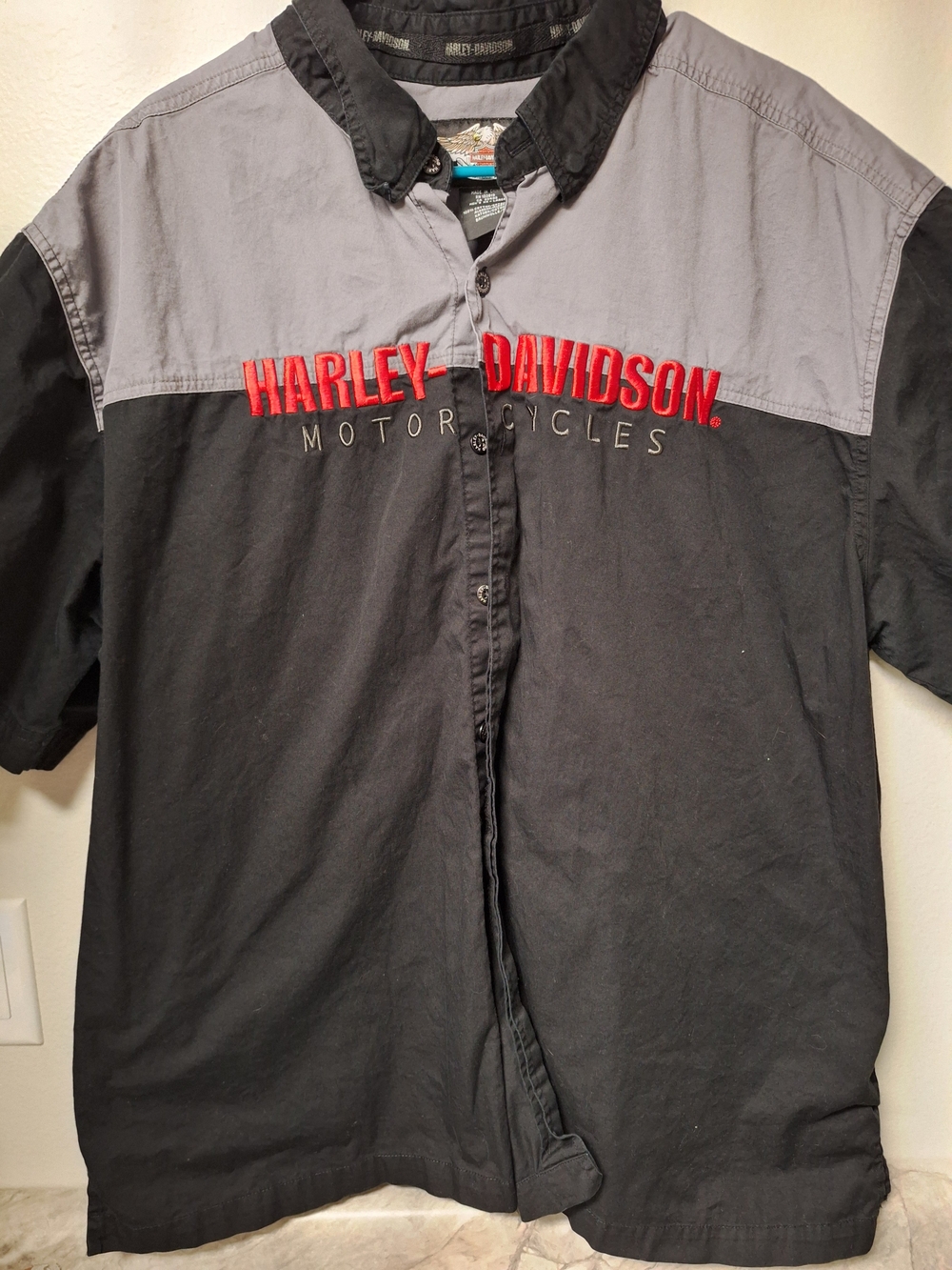 Harley-Davidson Two-Tone Embroidered Button-Up Shirt - Black & Gray, Size Xxl